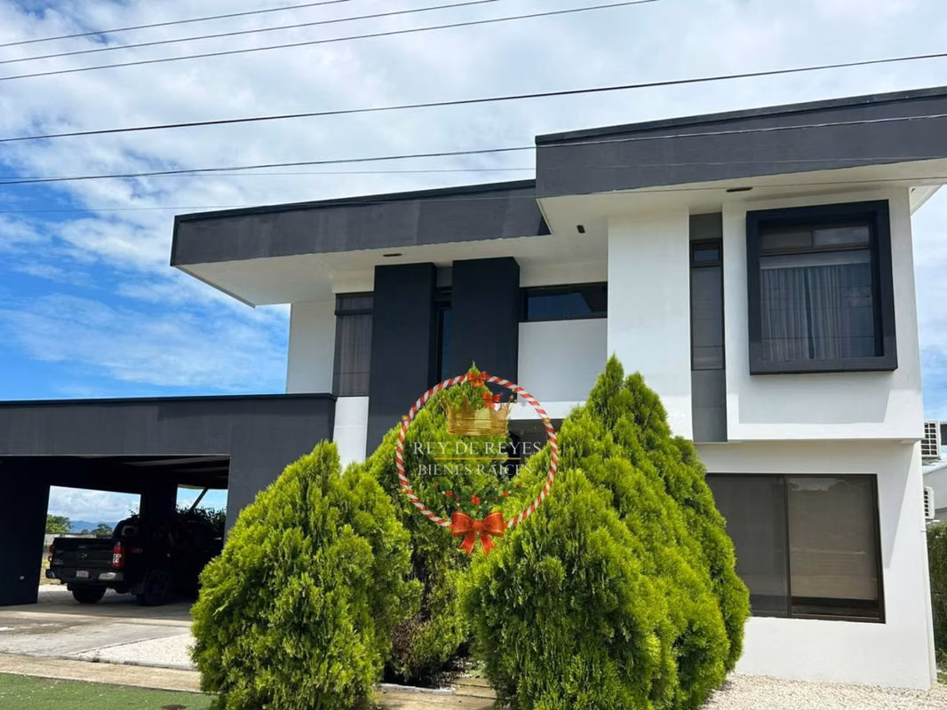 Venta de Casa en Exclusivo Condominio En La Garita de Alajuela, foto 2