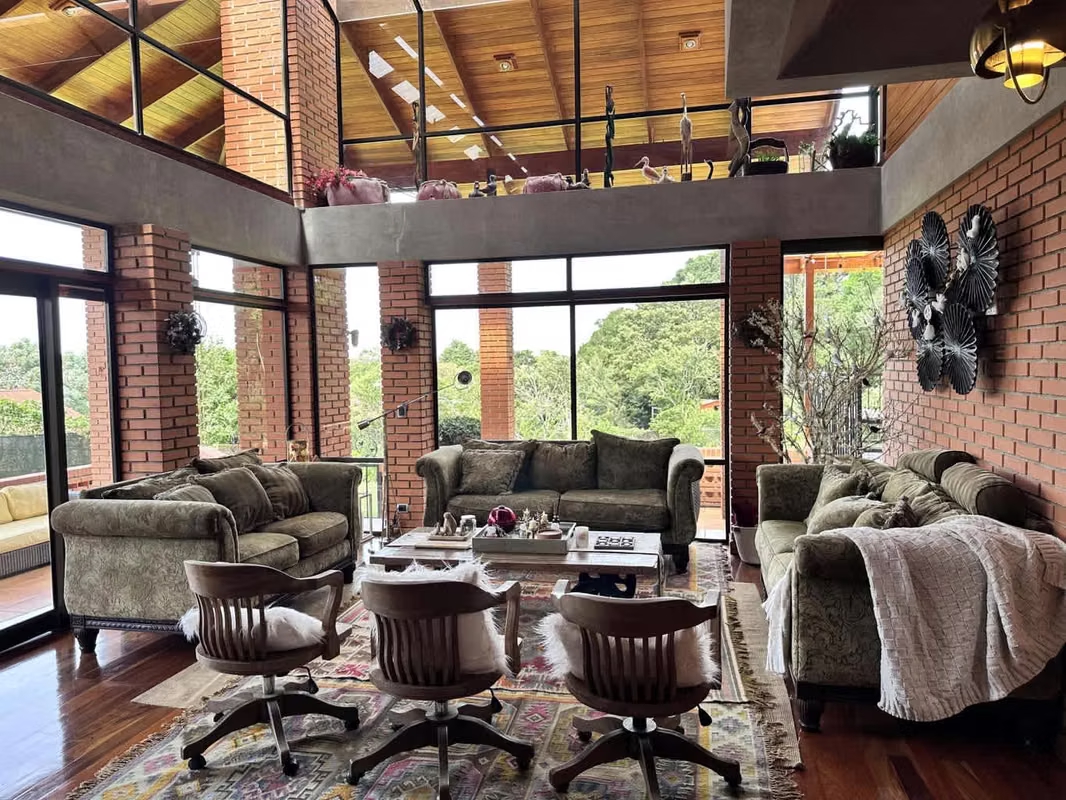 Venta de Casa en El Tirol San Rafael Heredia Angeles en lote de 3438 m2, foto 2