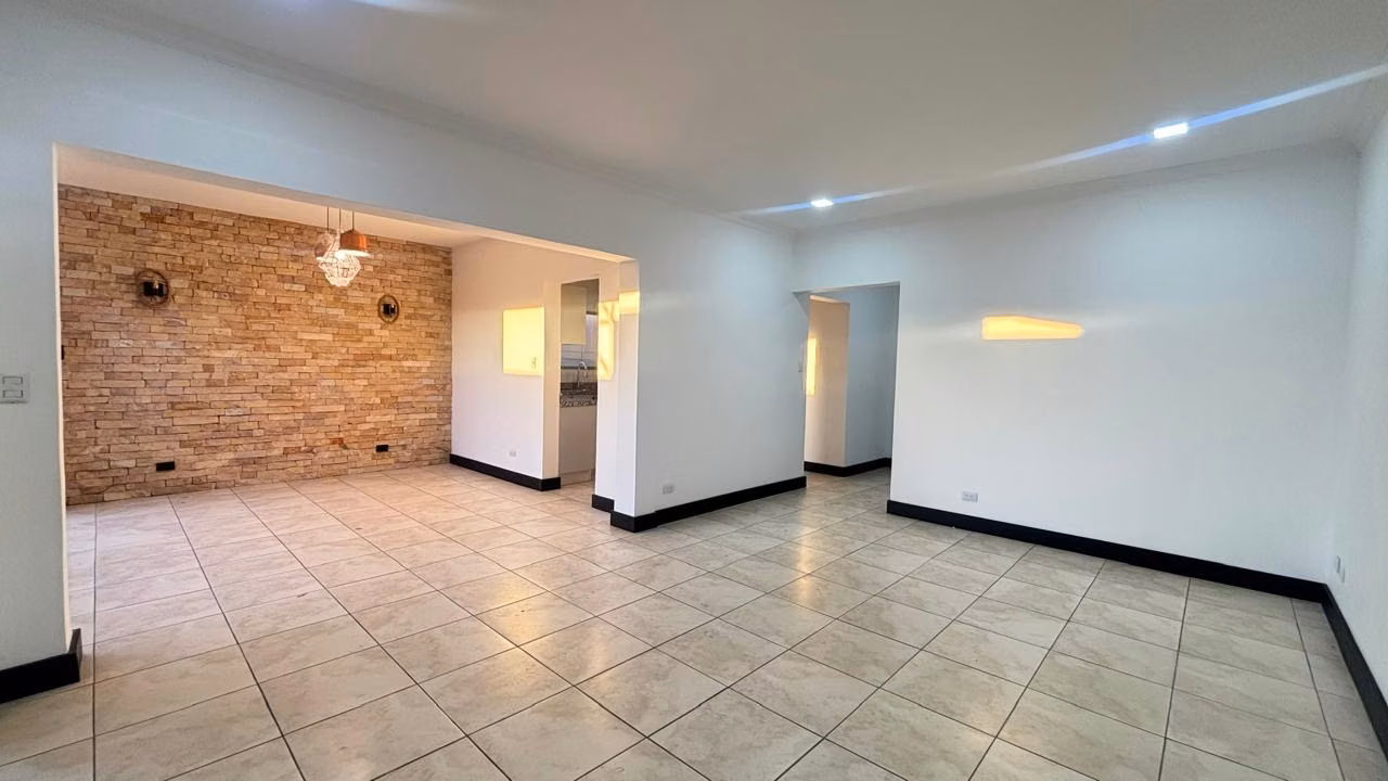Casa en venta, recién remodelada condominio Remanso de Mallorca KV, foto 4