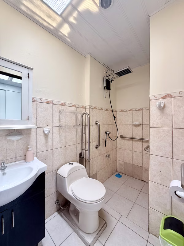 Casa Esquinera | Ubicación Privilegiada Gravilias | Excelente Conectividad, foto 4