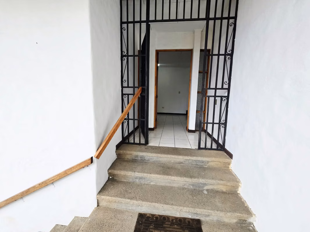Venta de casa en Escazú, Guachipelín, foto 2