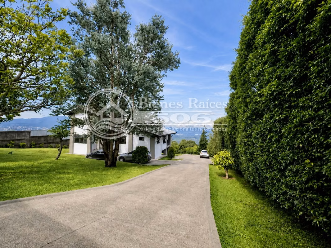 Se Vende Casa con Amplio Terreno y Vista Panorámica 360°, foto 2