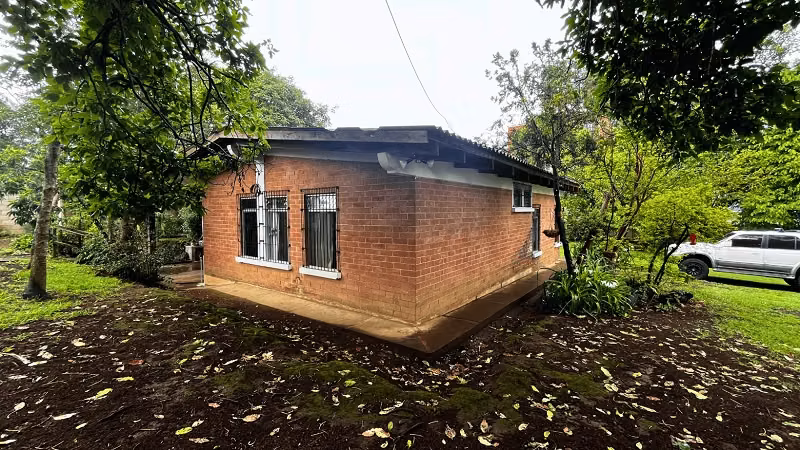 Venta de casa ubicada en San Lucas Sacatepéquez 1 nivel y 1,150 Vr2. de terreno., foto 3