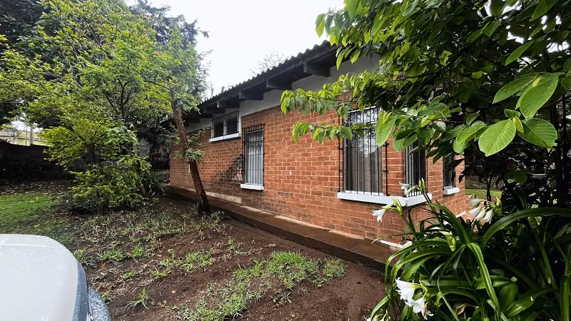 Venta de casa ubicada en San Lucas Sacatepéquez 1 nivel y 1,150 Vr2. de terreno., foto 4