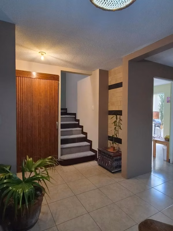 Casa en venta Condominio Vistas de la Paz Zona 5 capital, foto 3