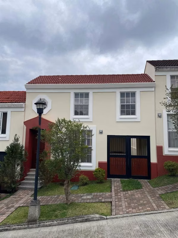 HERMOSA Y AMPLIA CASA EN VENTA EN EL NARANJO CONDOMINIO SAN BASILIO, foto 2