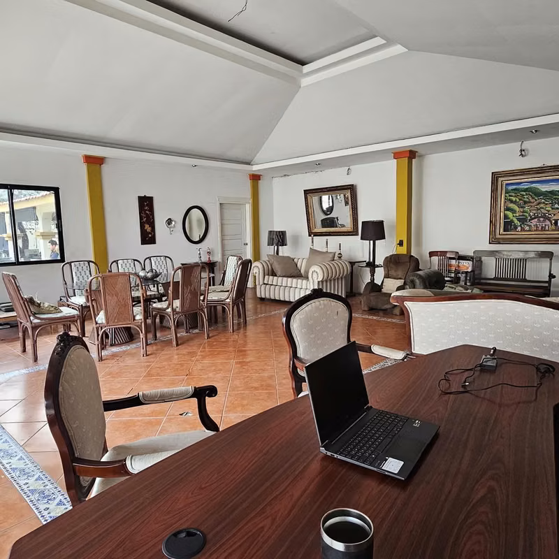 Se Vende Amplia Casa Salida al Sur Km.9, foto 5
