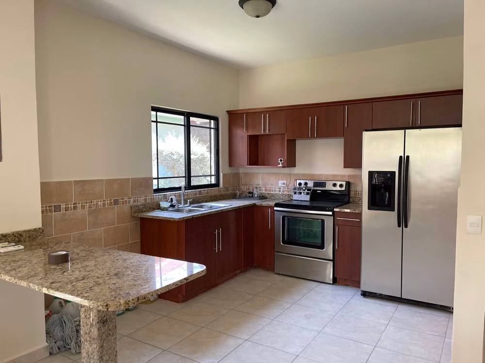 ¡Linda Casa Remodelada y Lista para Habitar! – Incluye Aires y Línea Blanca, foto 3