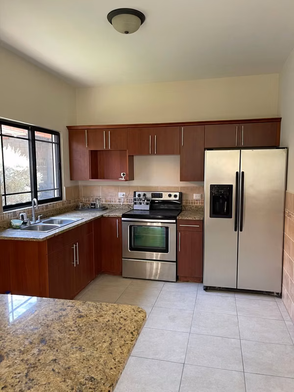 ¡Linda Casa Remodelada y Lista para Habitar! – Incluye Aires y Línea Blanca, foto 4