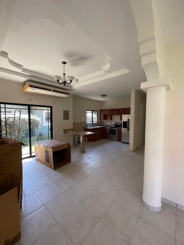 ¡Linda Casa Remodelada y Lista para Habitar! – Incluye Aires y Línea Blanca, foto 5