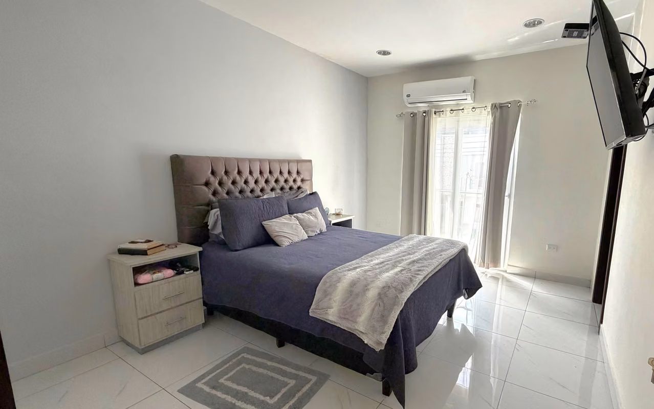 Se vende Townhouse En Residencial Verona, SPS, foto 4