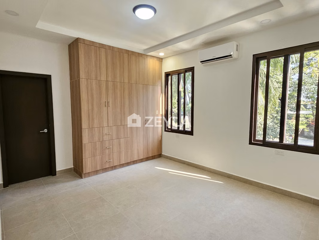 Se Vende Casa En Sector Blvr. Mackay, SPS, foto 4