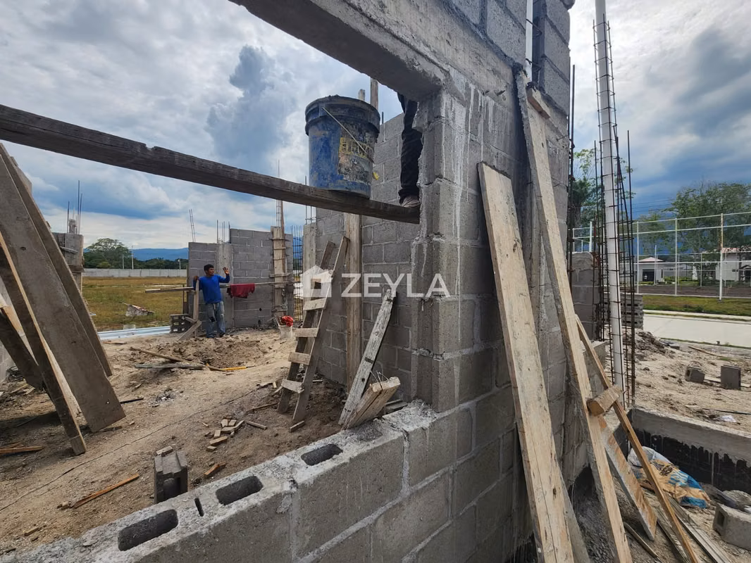 Preventa Casa Dos Niveles En Residencial Marsella, SPS, foto 3