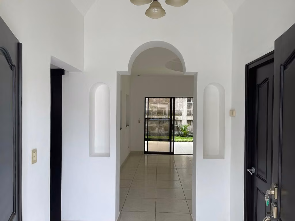 Hermosa Casa en venta o alquiler, Managua, foto 5
