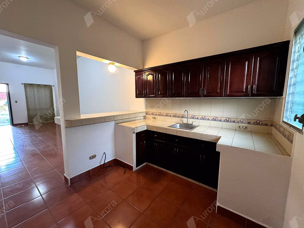 Casa Moderna de 3 Habitaciones en Residencial Fátima, León, foto 5