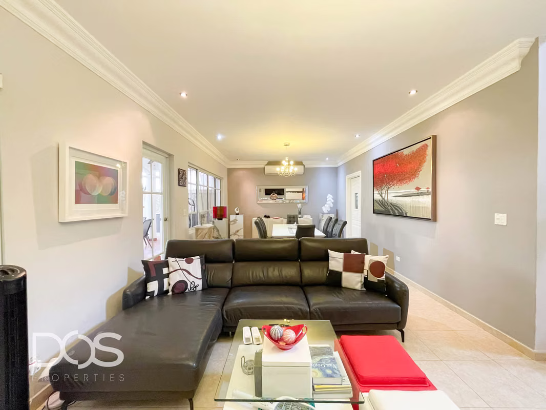 VENTA de Casa con Patio en Costa del Este | Den + Oficina, foto 4