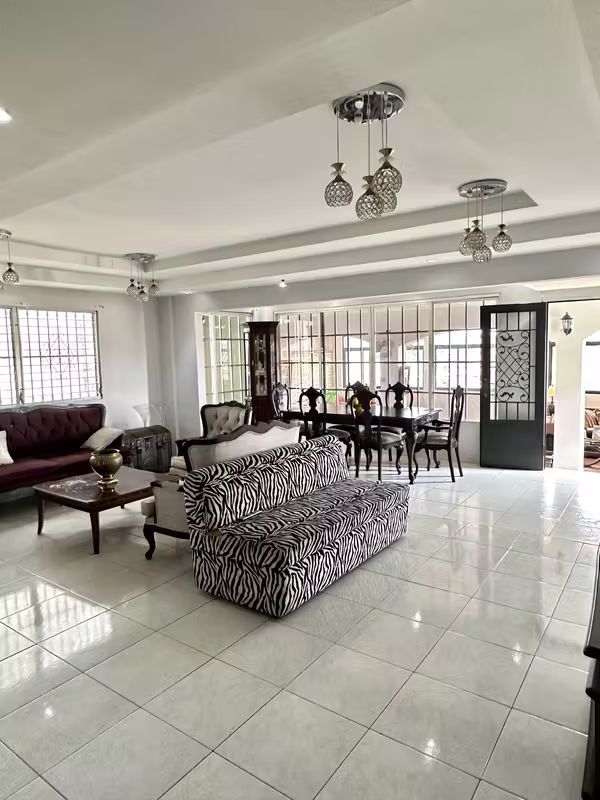 Casa de 4 Recámaras + Den en Limajo, Altos de Panamá - Gran Espacio Familiar, foto 3