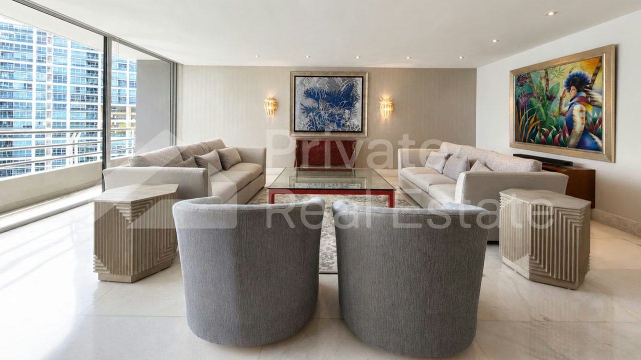 Se Vende apartamento en Los Delfines en Avenida Balboa, foto 2