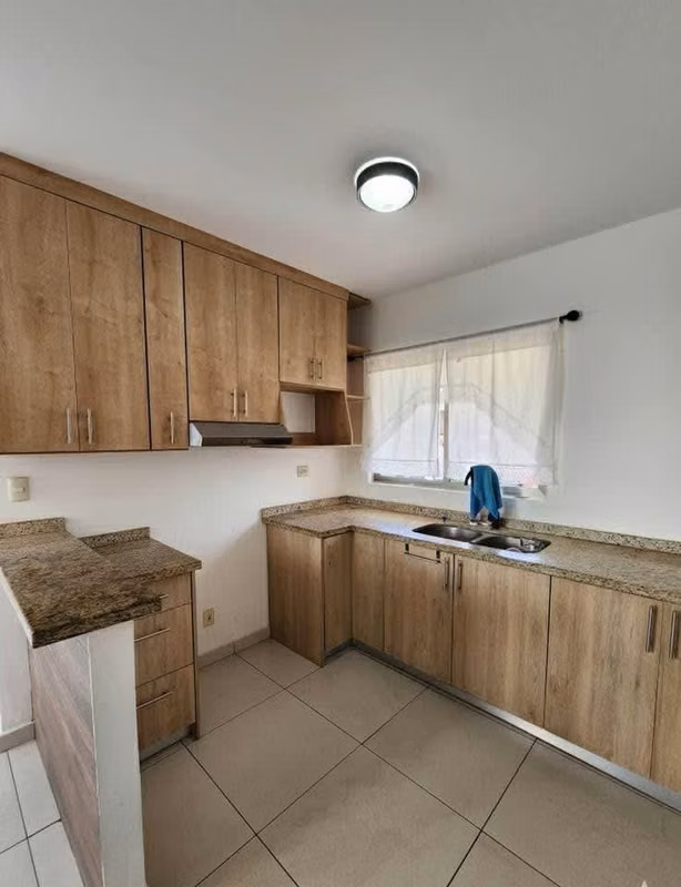 Alquiler de Casa en Residencial Las Pergolas, Zaragoza, foto 3