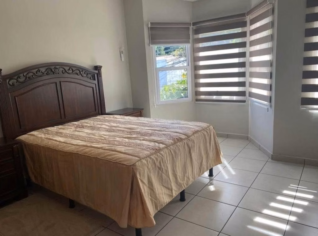 Exclusiva Casa con Piscina en Cumbres de Cuscatlán, foto 5