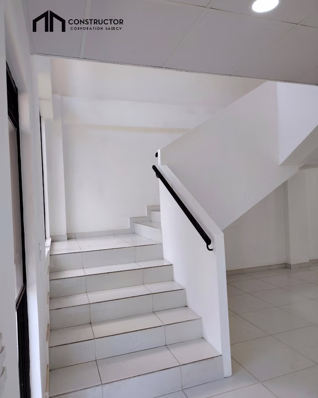 Casa Nueva de 2 Plantas en Residencial Arizona, Santa Ana | 3 Hab., Jardín Privado y Terrazas, foto 4