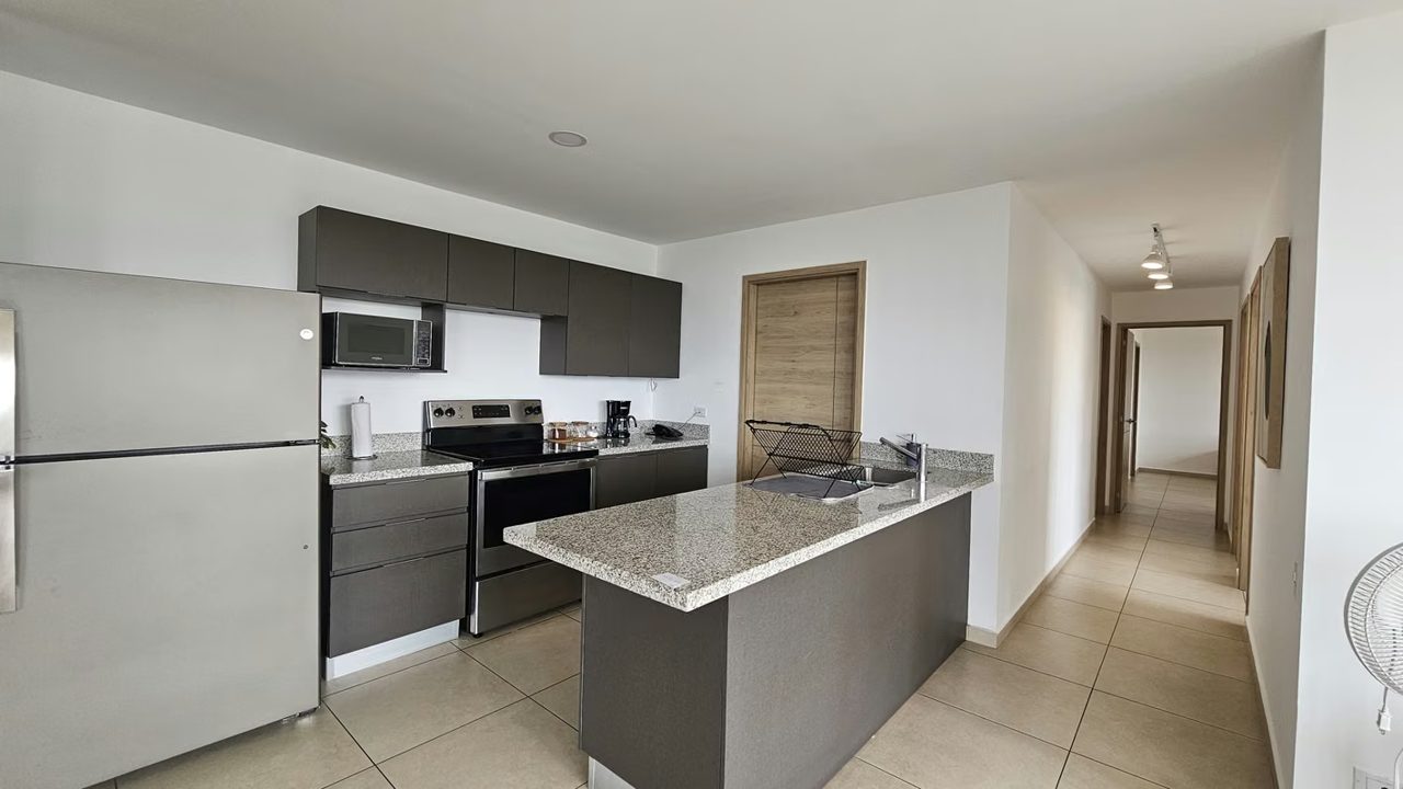 Venta de apartamento en La Mascota, Torre Tre Lum, foto 2