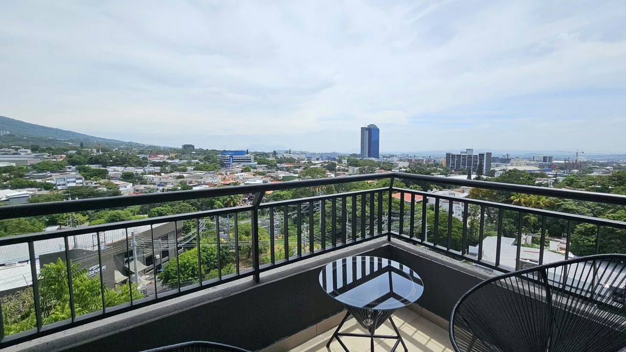 Venta de apartamento en La Mascota, Torre Tre Lum, foto 4