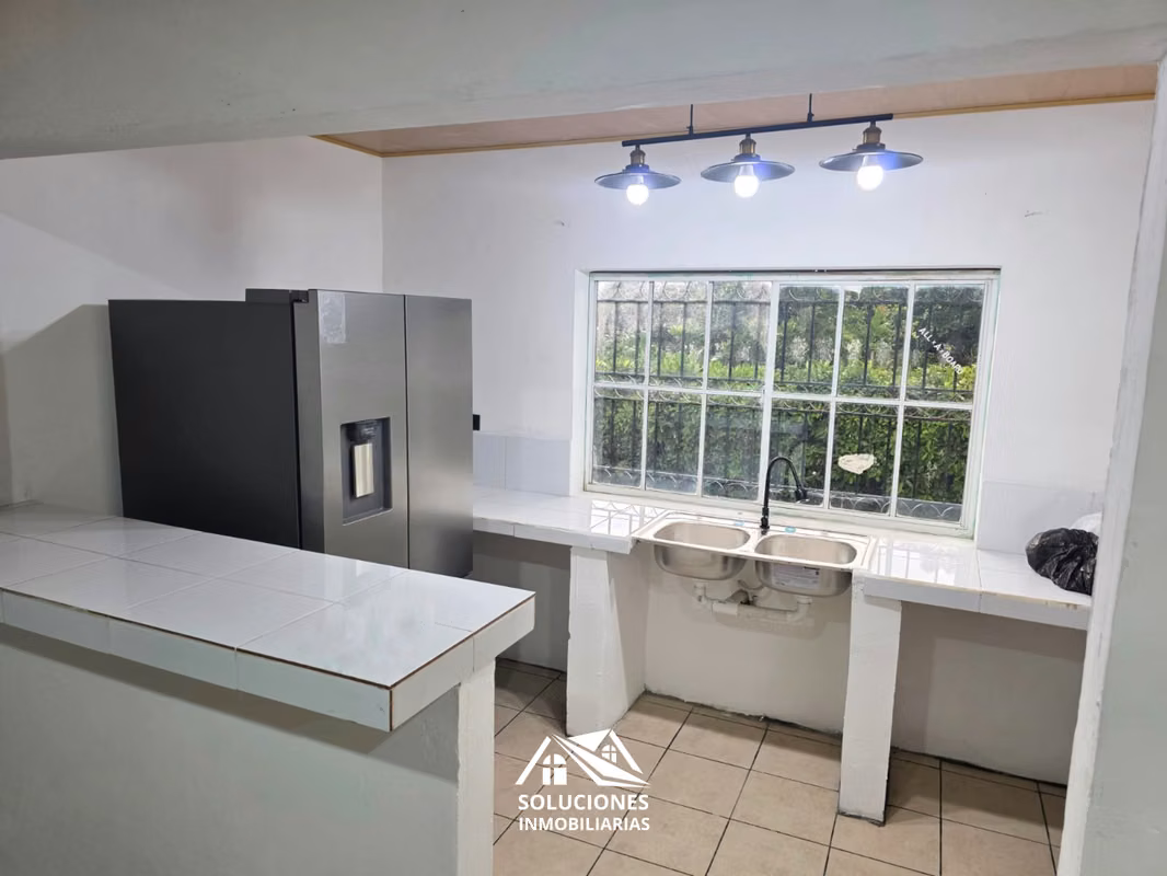 SE VENDE CASA REMODELADA | UBICADA EN ATIQUIZAYA, AHUACHAPÁN, foto 4